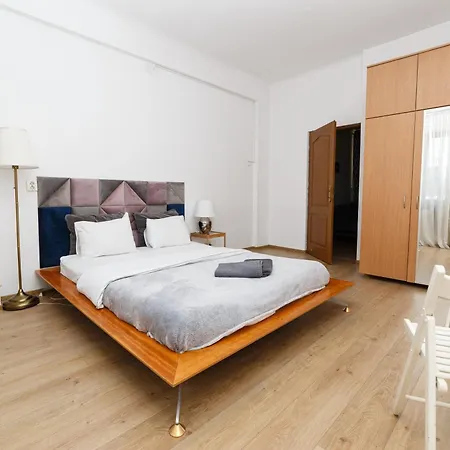Apartment Old Town View Street Franceza *