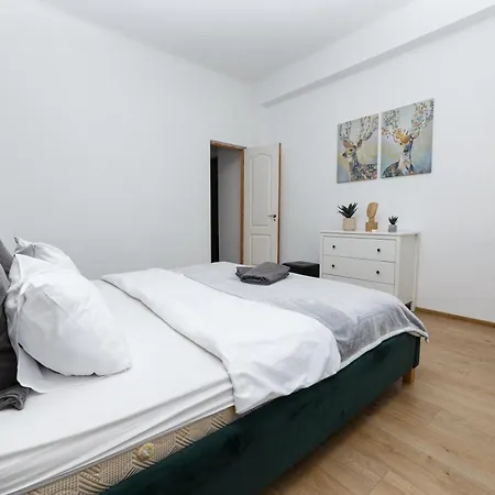 Old Town View Street Franceza