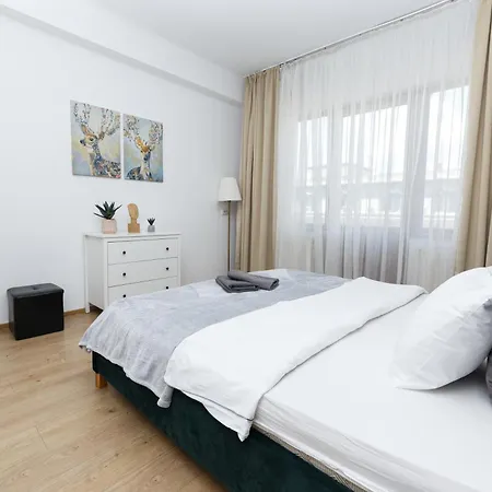 Old Town View Street Franceza Apartment