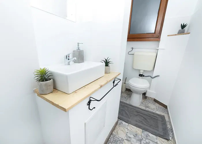 Old Town View Street Franceza Apartman Bukarest