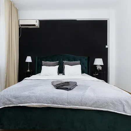 Old Town View Street Franceza * Bukarest